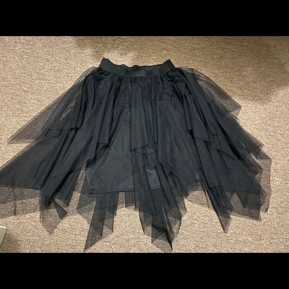 Skirt 🔥 - Picture 2 of 4